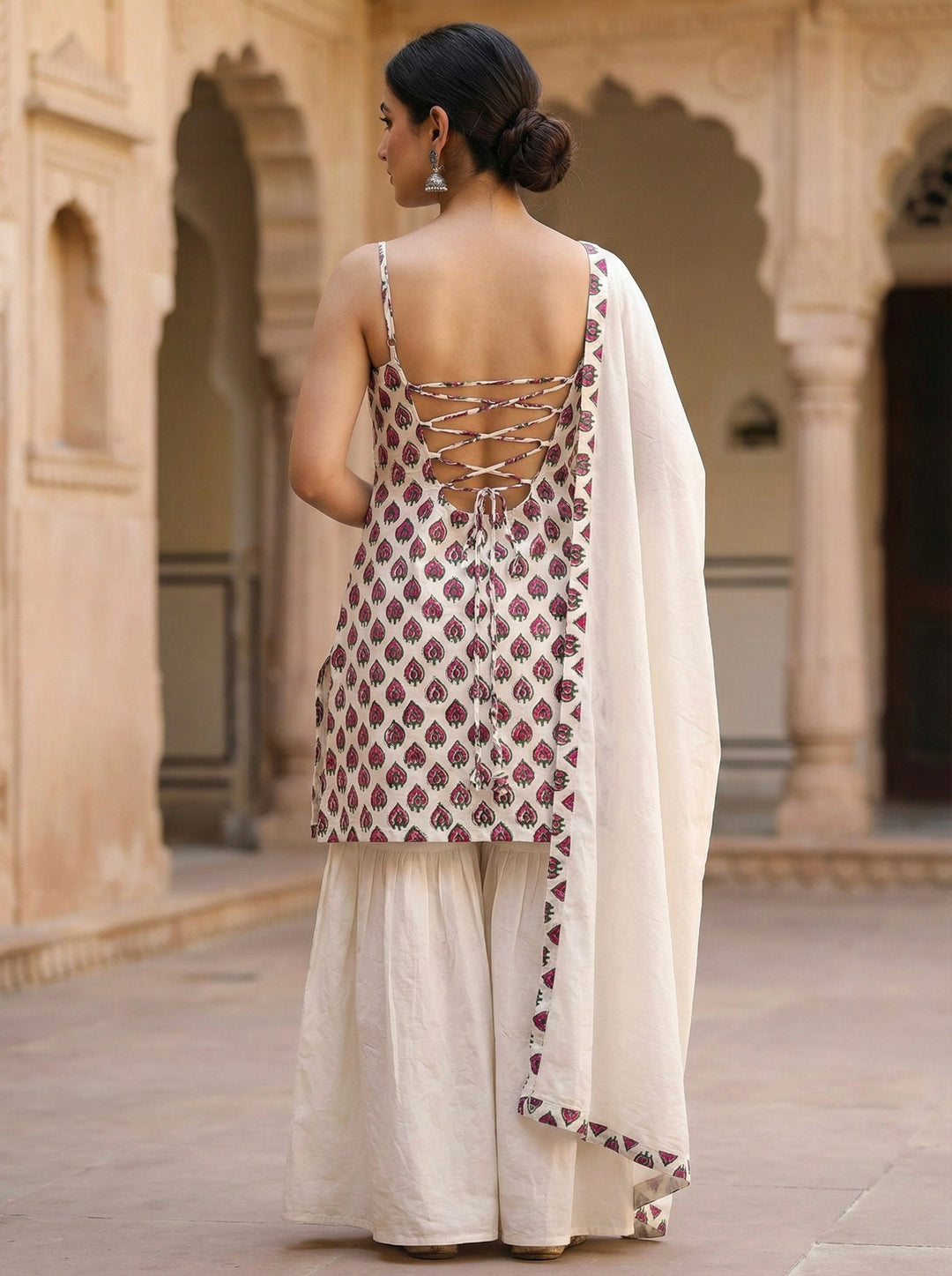 shikha kurta plazo set