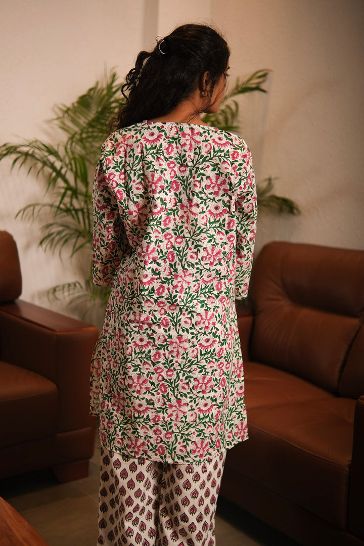 Niyati Kurta Pant (Material)