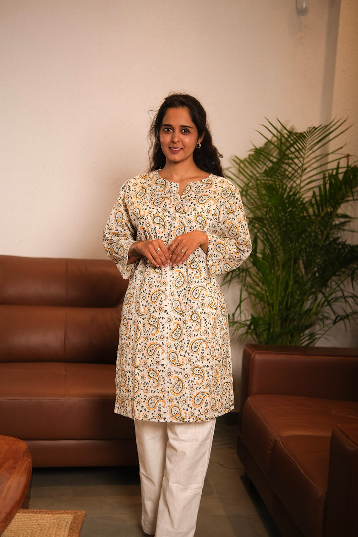 Ravina Kurta Pant (Material)