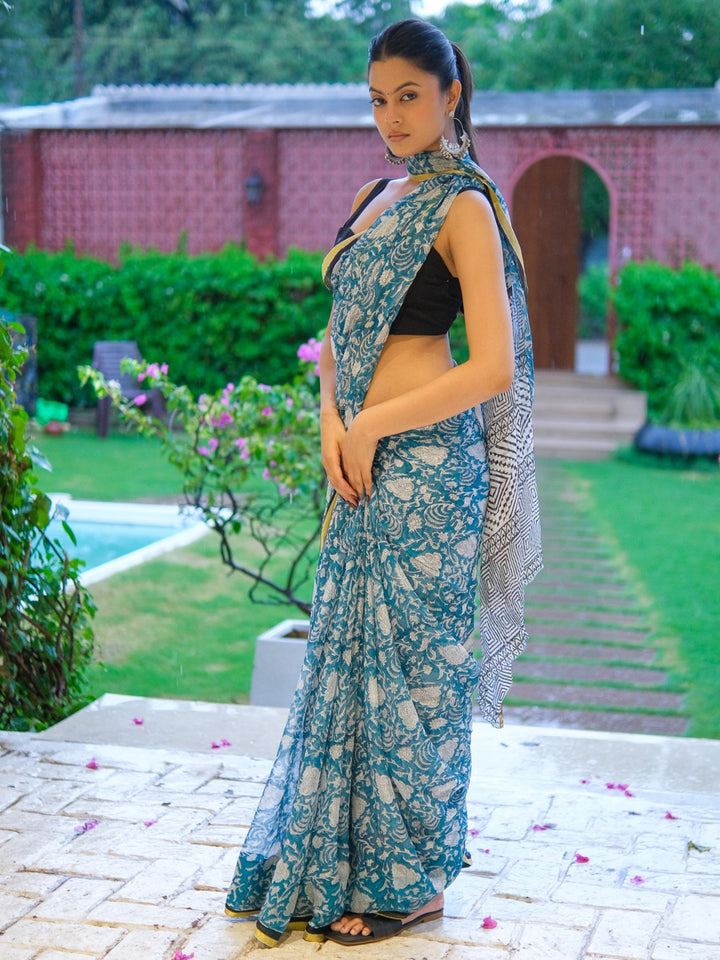 neeti saree