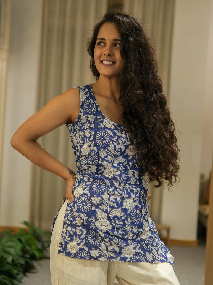 adhira short kurti