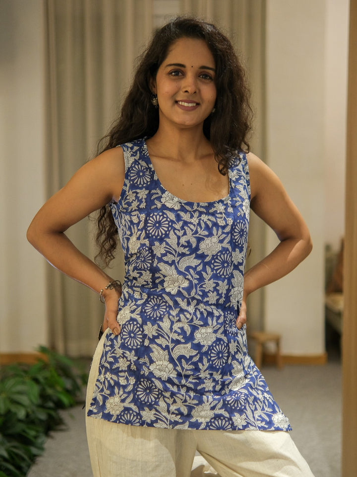 adhira short kurti