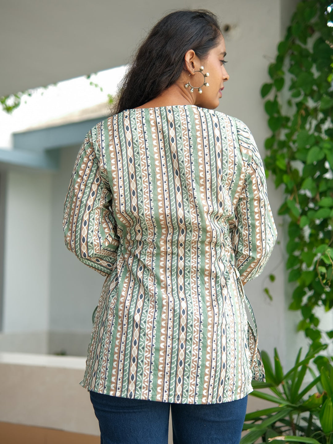 niya short kurti