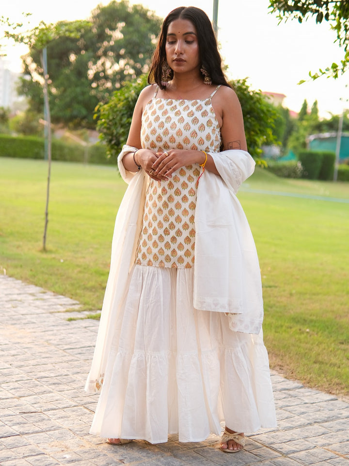 shikha kurta plazo set
