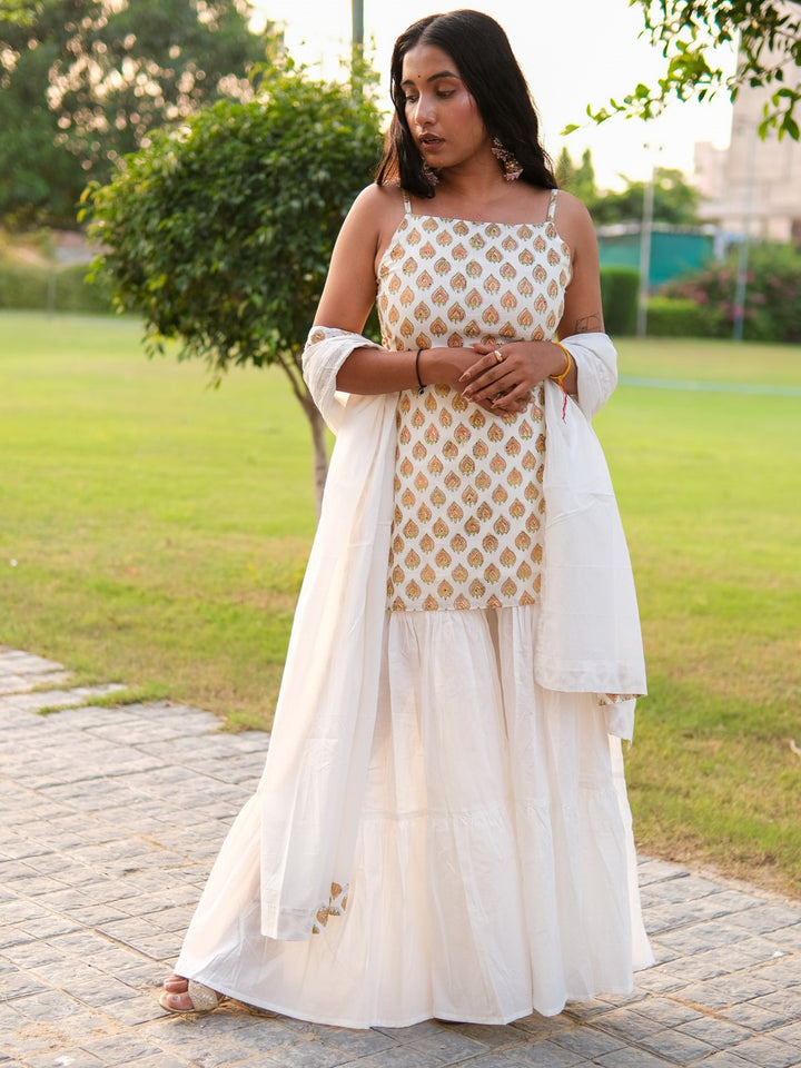 shikha kurta plazo set