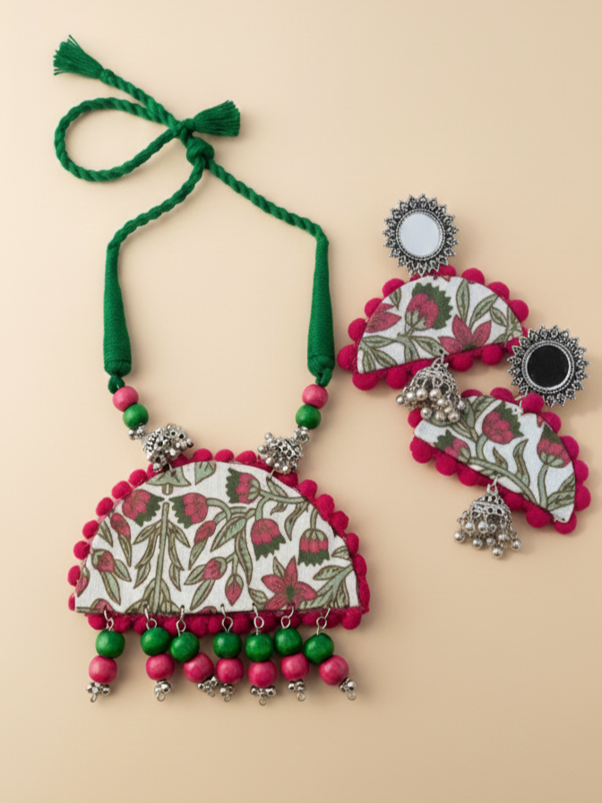 Aarohi Floral Boho Necklace