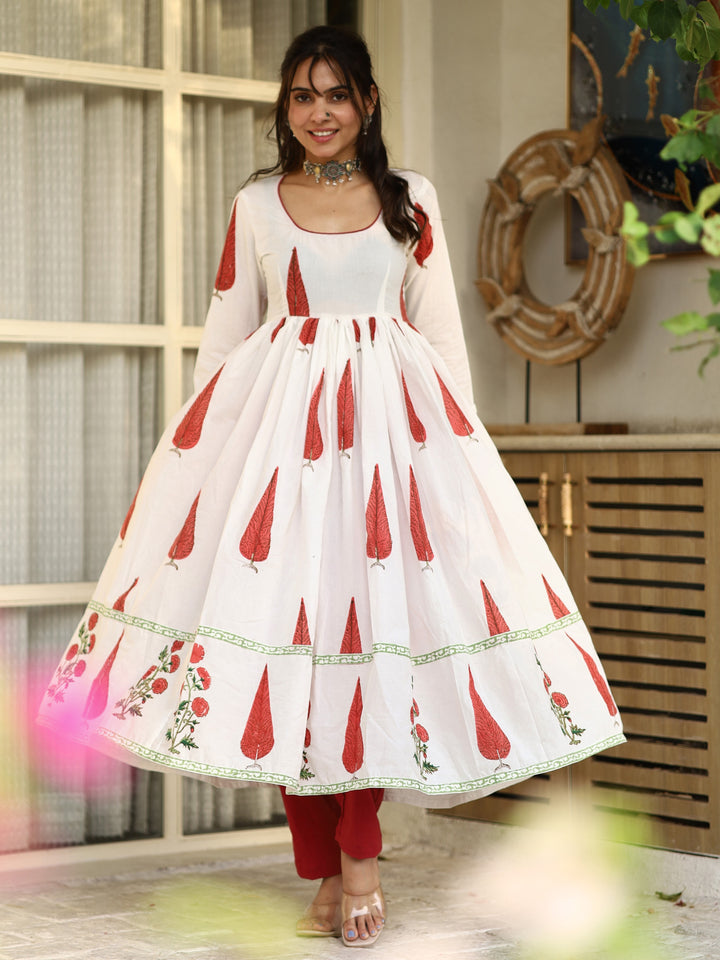 Ishita anarkali suit