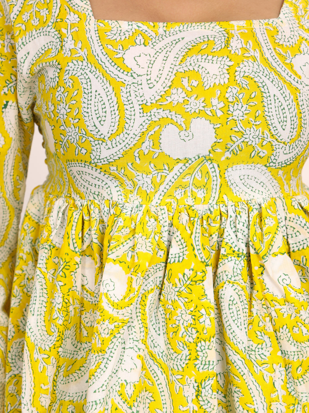 Sunira  Paisley  Top