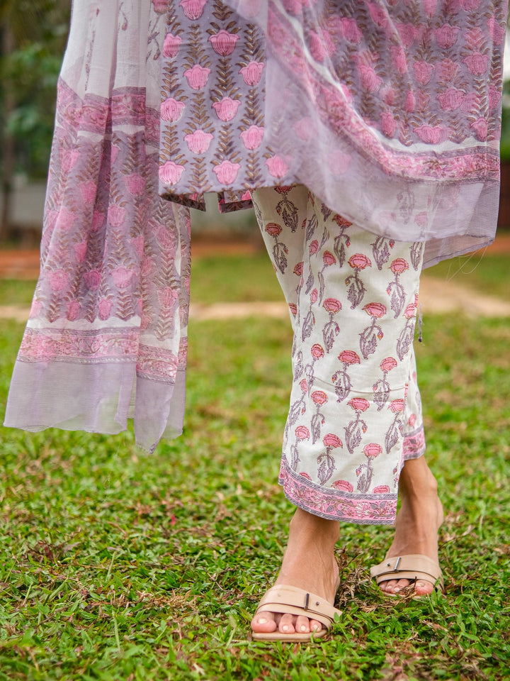 pratigya  suit set