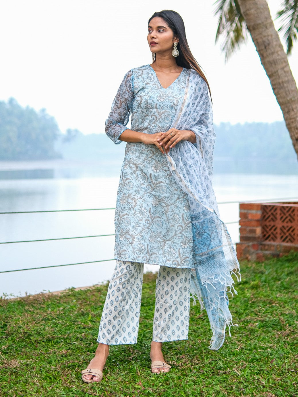 RAKSHA SUIT SET